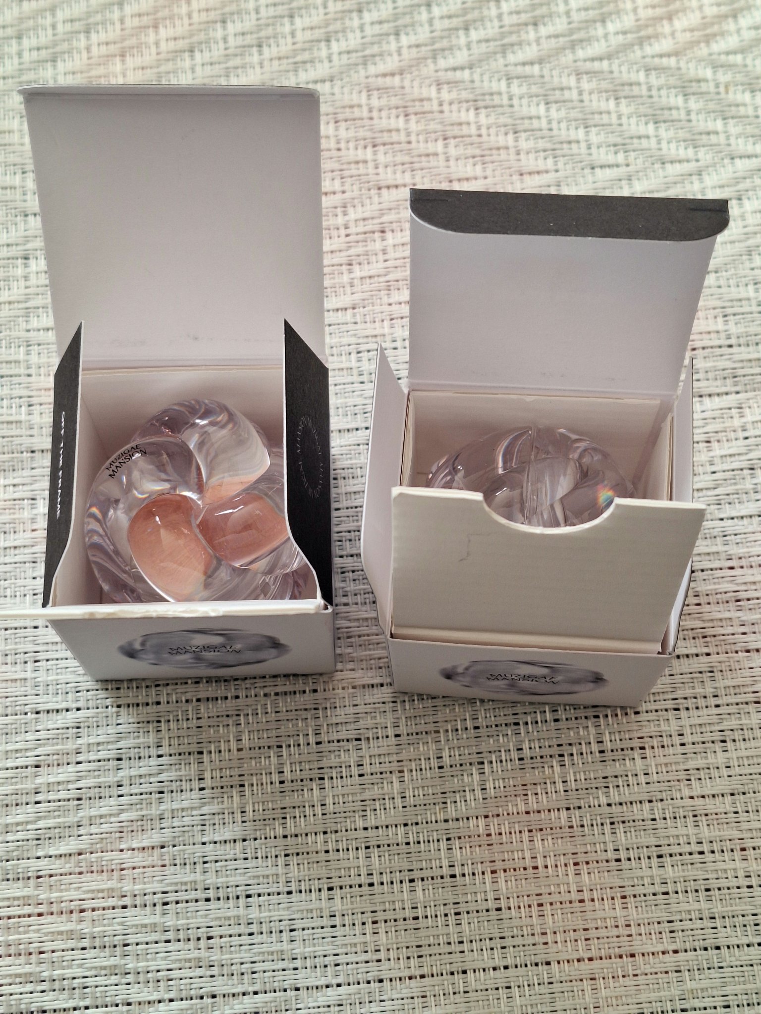 ワンアンドオンリーシャドウ/MUZIGAE MANSION/単色アイシャドウを使ったクチコミ（1枚目）