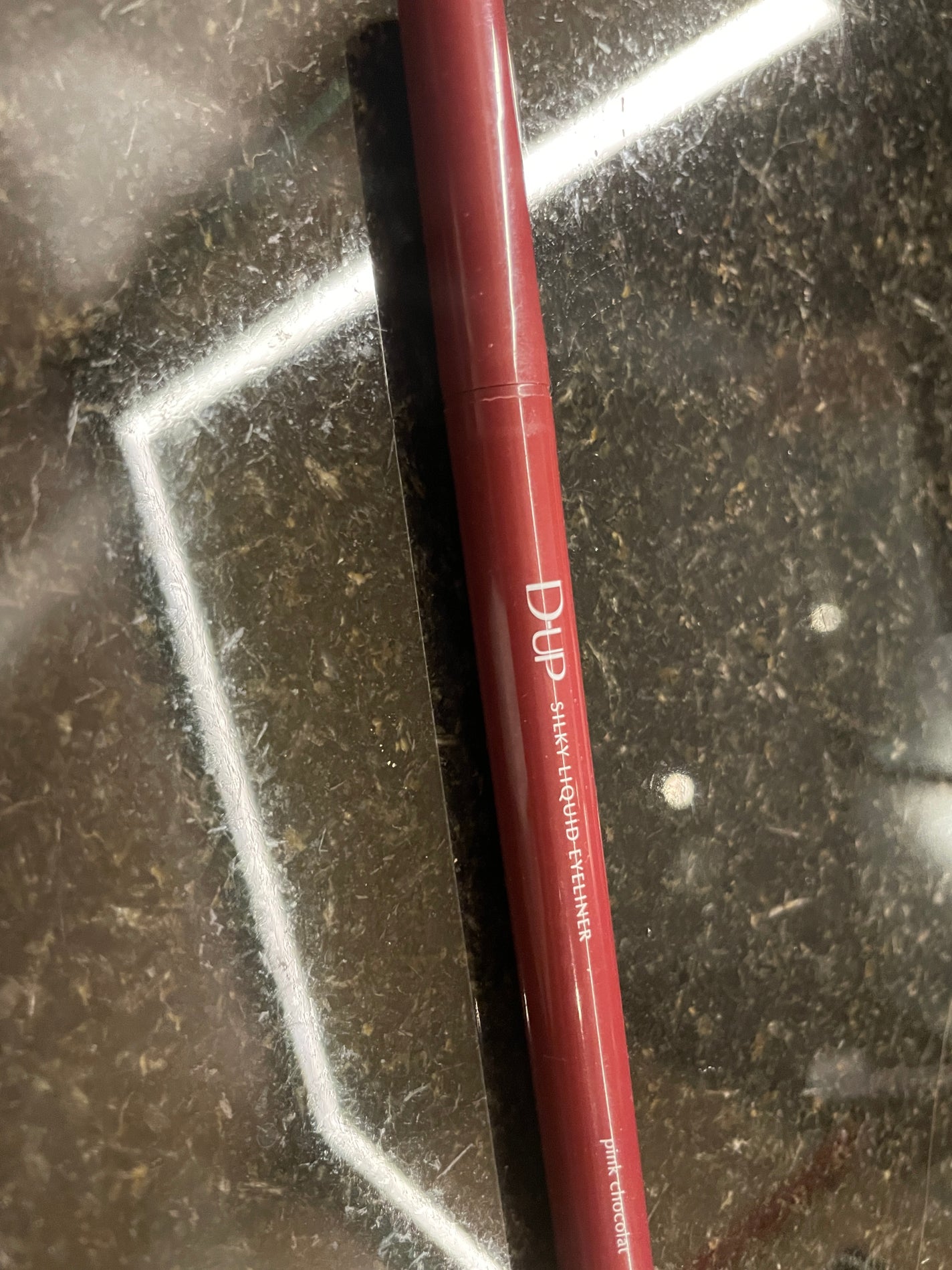 シルキーリキッドアイライナーWP/D-UP/リキッドアイライナーを使ったクチコミ(1枚目)