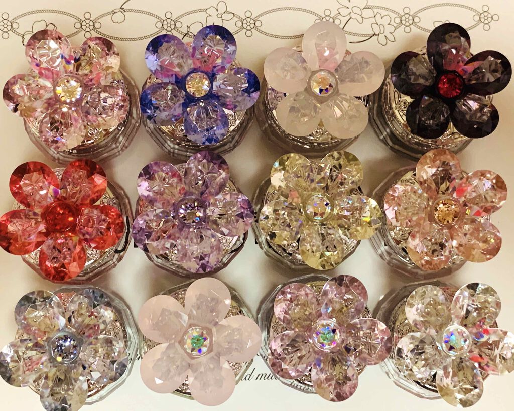 【お値下げ中】ジルスチュアート 全12色セット(限定品)・スタンド有り(限定品) お値下げ中ジルスチュアート 全12色セット(限定品)・スタンド有り