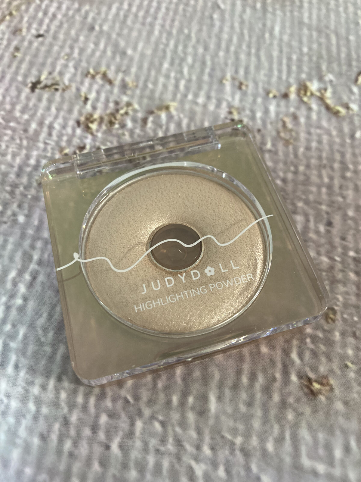 ドーナッツハイライト/JUDYDOLL/パウダーハイライトを使ったクチコミ（1枚目）