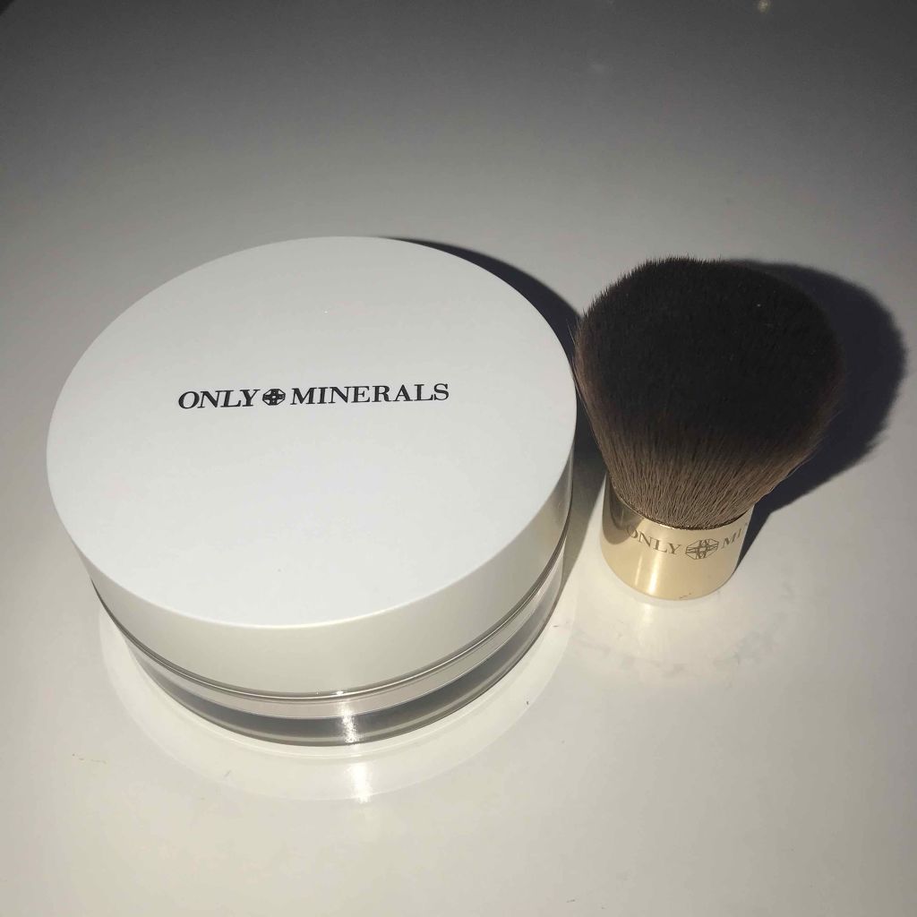ミネラルクリアグロウフェイスパウダー/ONLY MINERALS/ルースパウダーを使ったクチコミ(2枚目)