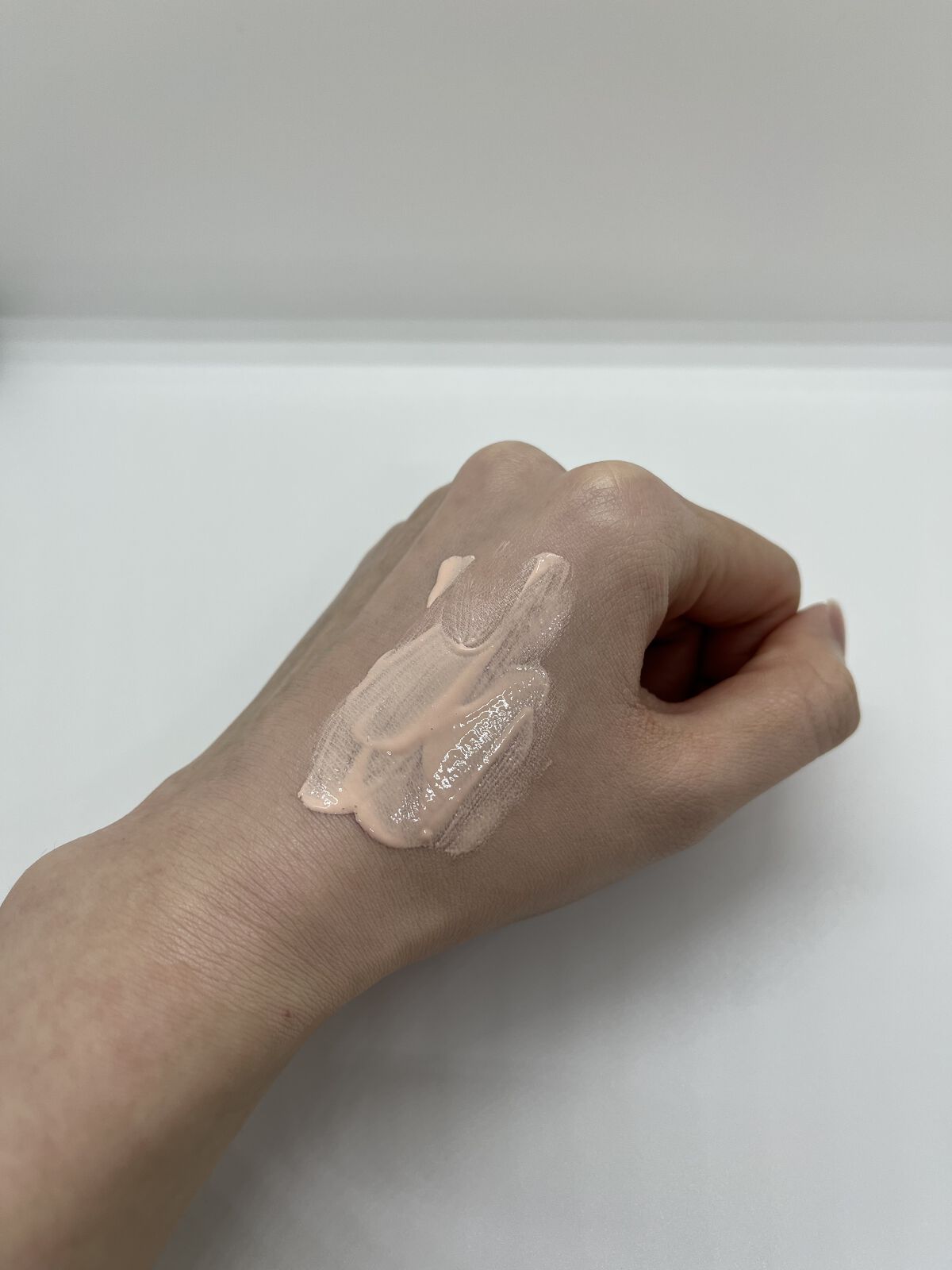 ピルソ グラシアエアフィットトーンアップサンアンプル SPF50 PA+++/feelxo/化粧下地を使ったクチコミ（2枚目）