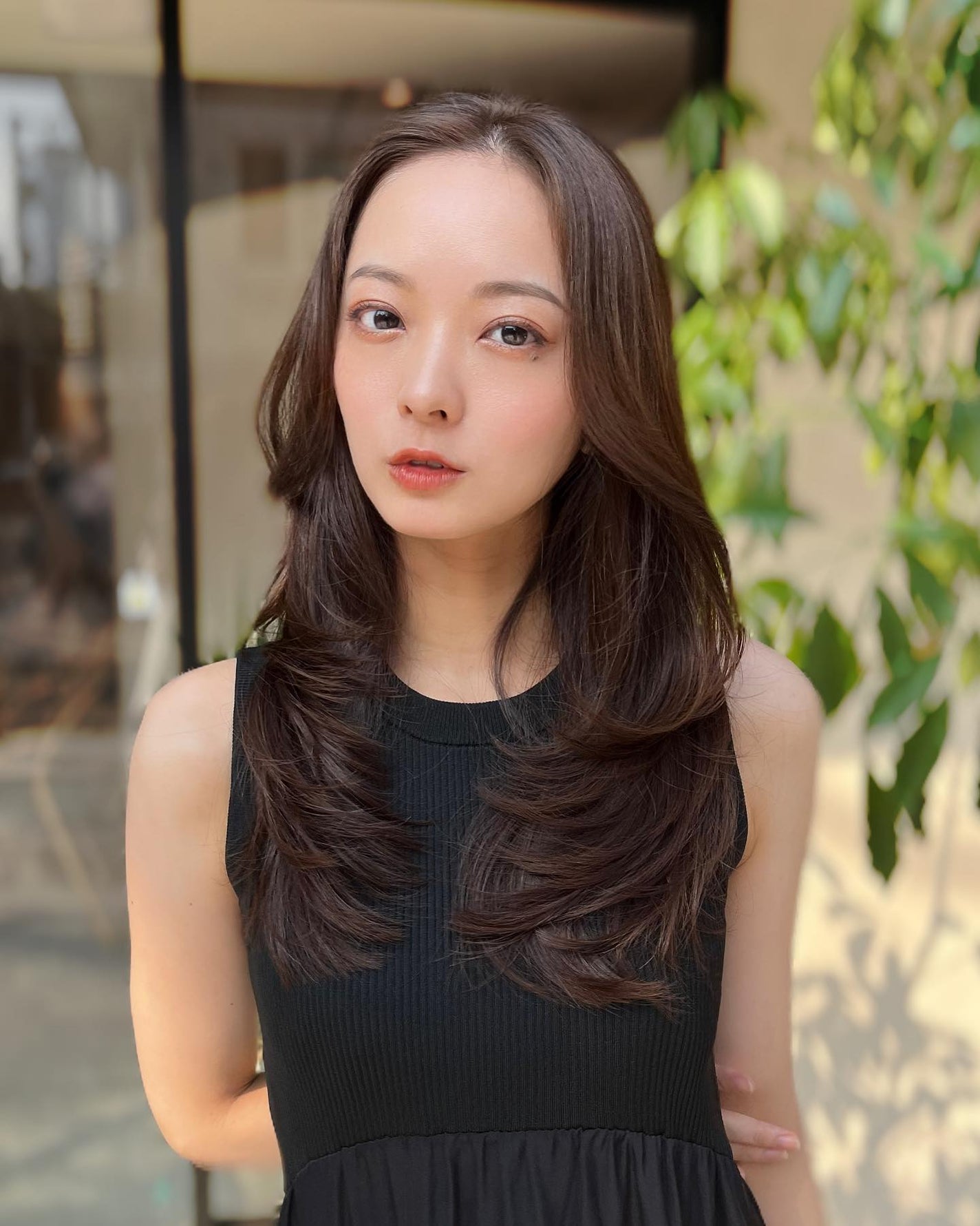 HARUNA on LIPS 「たっぷりレイヤー♡鎖骨辺りからスタートした、大人上品なレイヤー..」(2枚目)