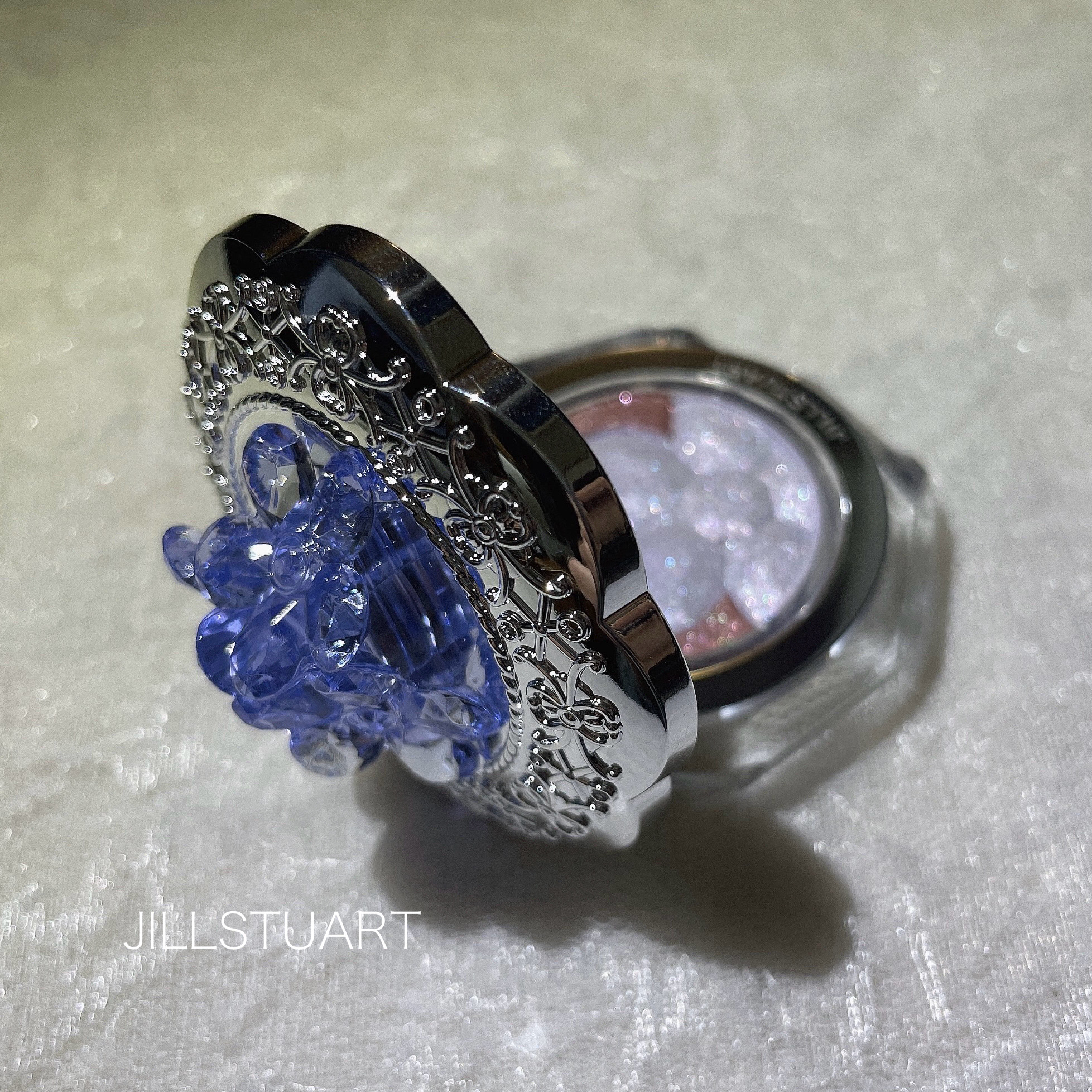 ジルスチュアート クリスタルブルーム ペタルクチュールアイズ デュオ 10 moonlight magic petals/JILL STUART/アイシャドウパレットを使ったクチコミ（1枚目）