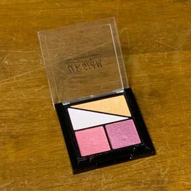 UR GLAM　VELVET EYE COLOR PALETTE イエロー&プラム/U R GLAM/パウダーアイシャドウを使ったクチコミ（2枚目）