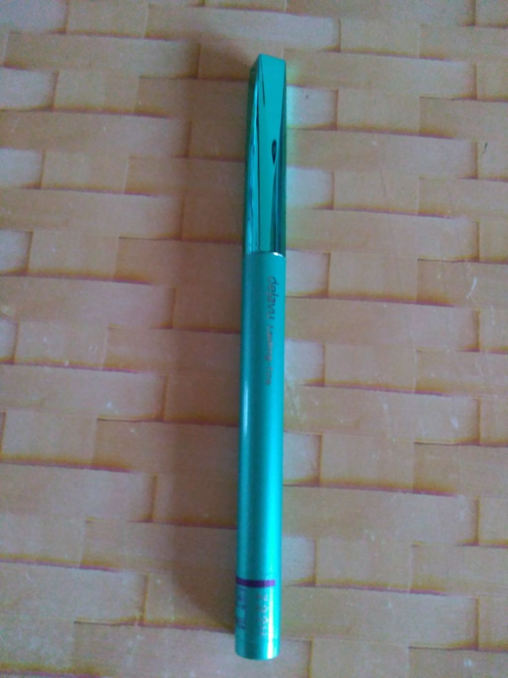 「密着アイライナー」クリームペンシル/デジャヴュ/ペンシルアイライナーを使ったクチコミ(1枚目)