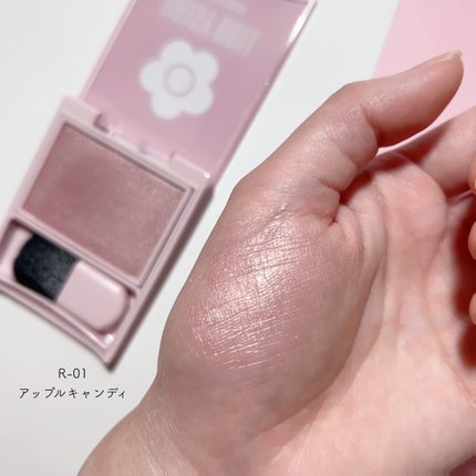 パウダーブラッシュ O-02 チョコレートカヌレ/DAISY DOLL by MARY QUANT/パウダーチークを使ったクチコミ(3枚目)