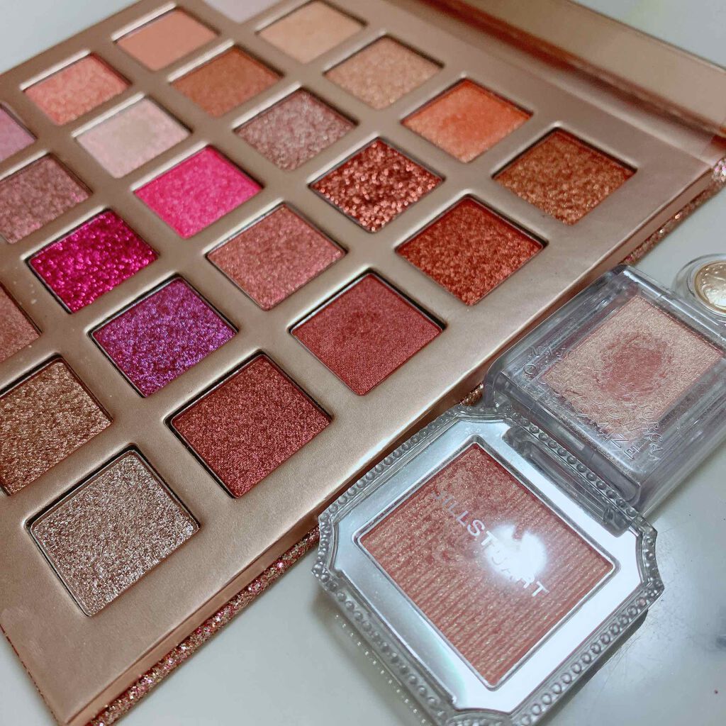 アイコニックルック アイシャドウ S104 lots of happiness/JILL STUART/単色アイシャドウを使ったクチコミ（2枚目）