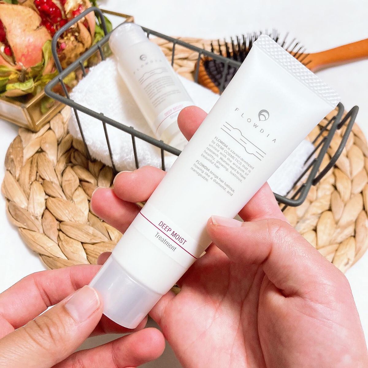 フローディア トリートメント ディープモイスト/FLOWDIA/洗い流すヘアトリートメントを使ったクチコミ(3枚目)