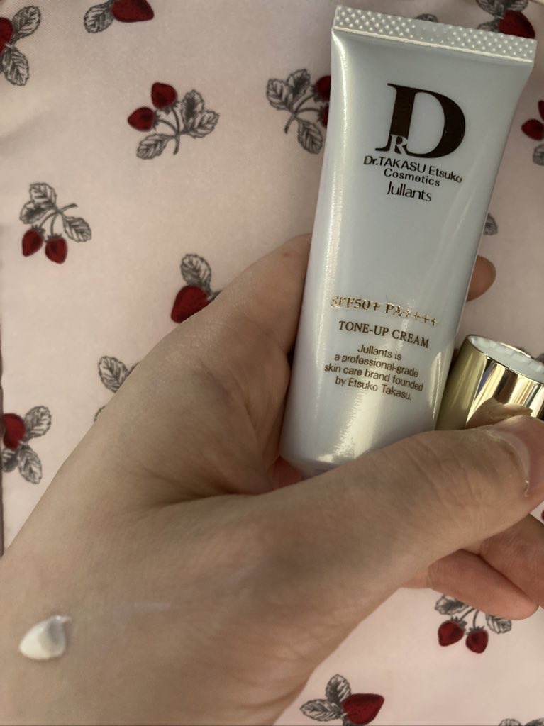 トーンアップクリーム/Jullants/化粧下地を使ったクチコミ（2枚目）