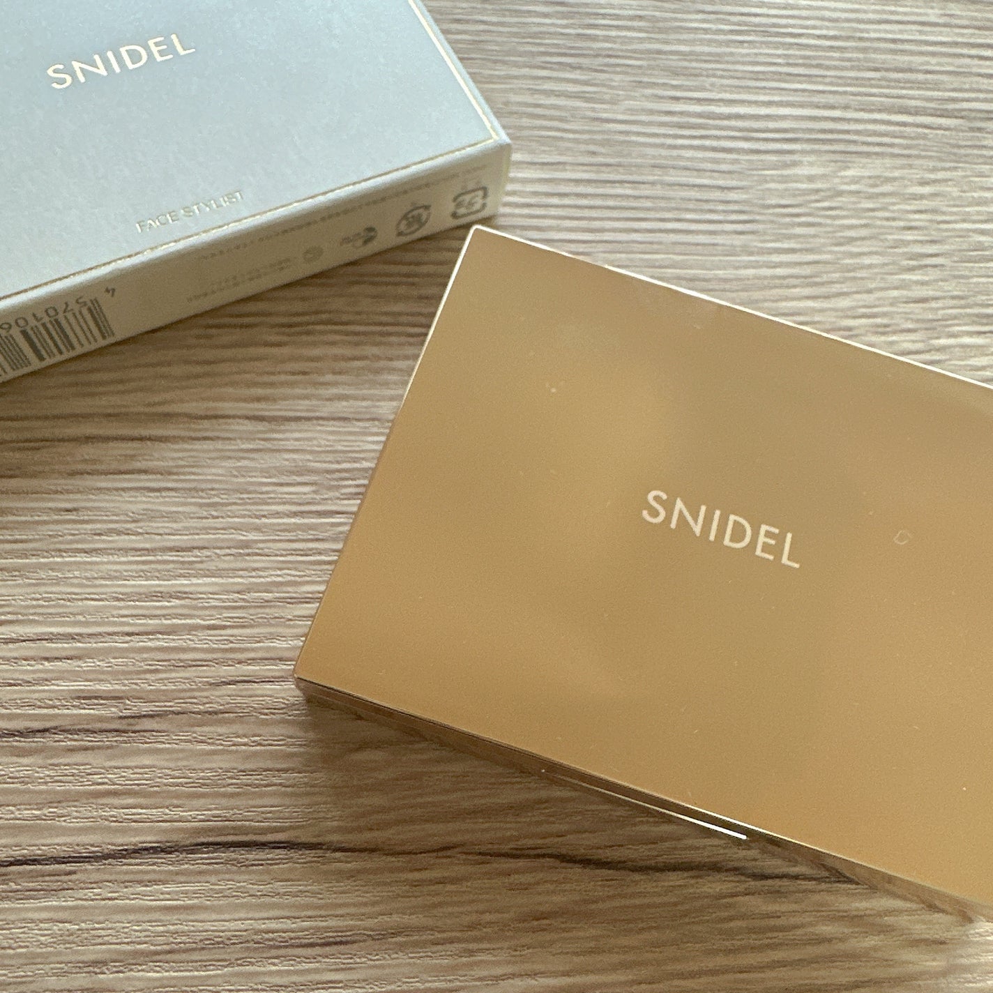 フェイス スタイリスト/SNIDEL BEAUTY/アイシャドウパレットを使ったクチコミ(2枚目)