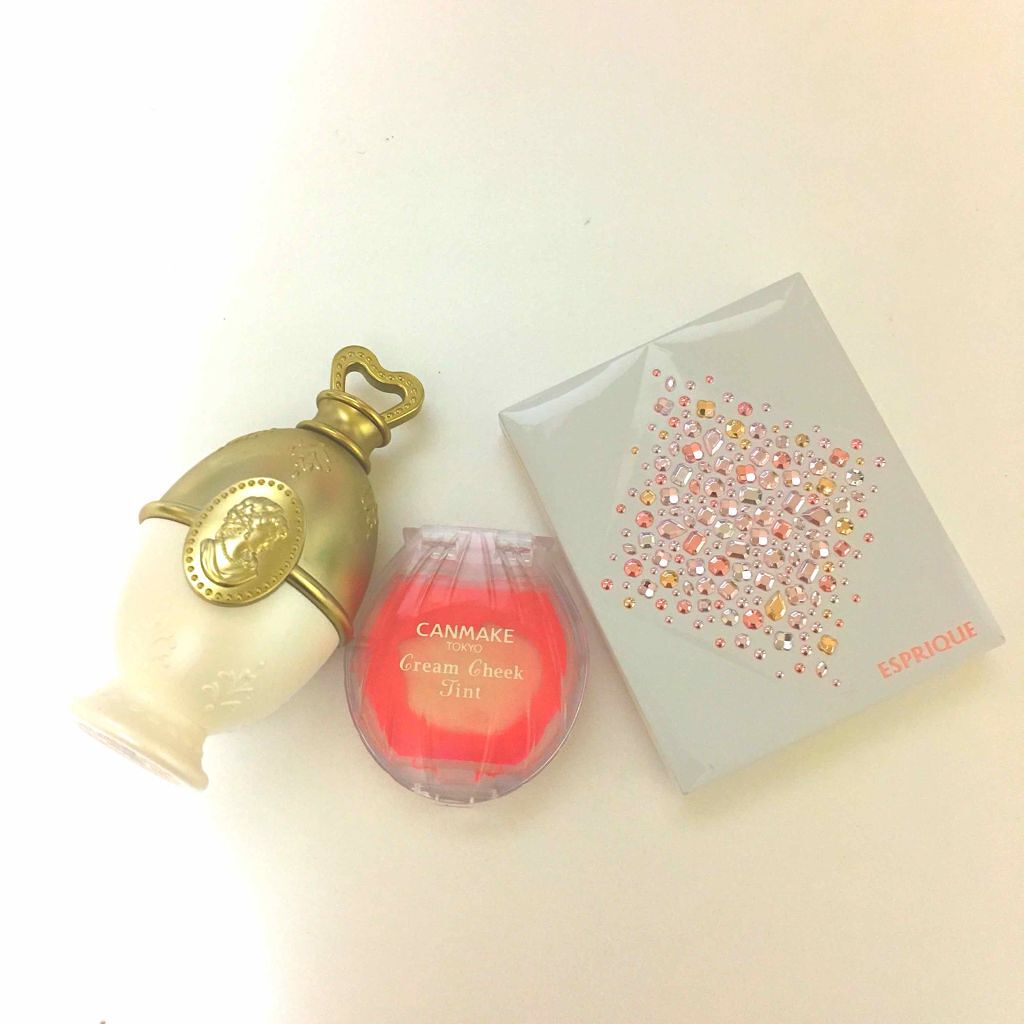 クリーム チーク ベース/レ・メルヴェイユーズ ラデュレ/化粧下地を使ったクチコミ（1枚目）