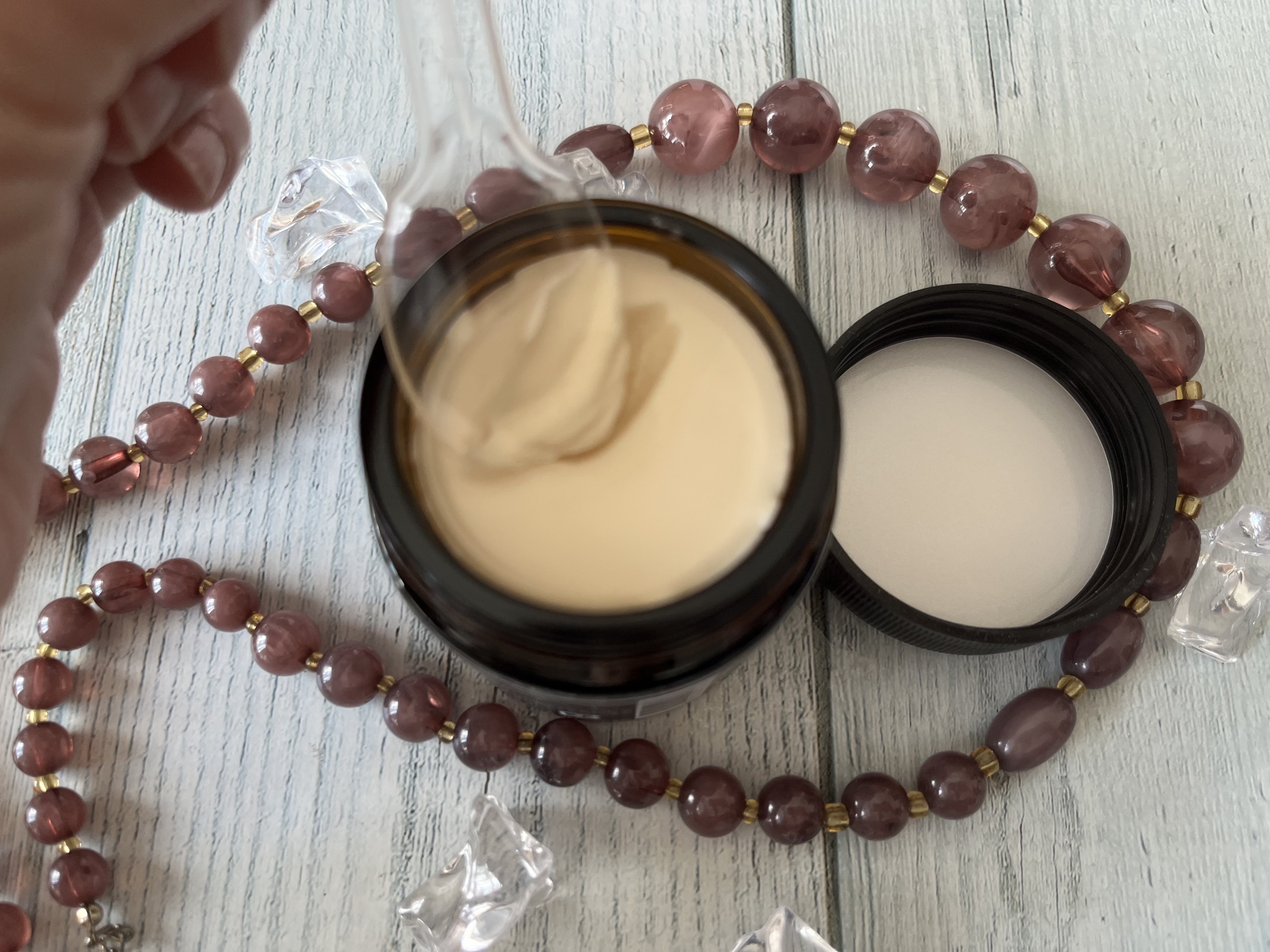 HORN HORNオーガニックバーム HARDのクチコミ「【使った商品】HORN オーガニックバーム　HARD

【香り】オイルっぽい匂い

【テクスチ.....」（3枚目）