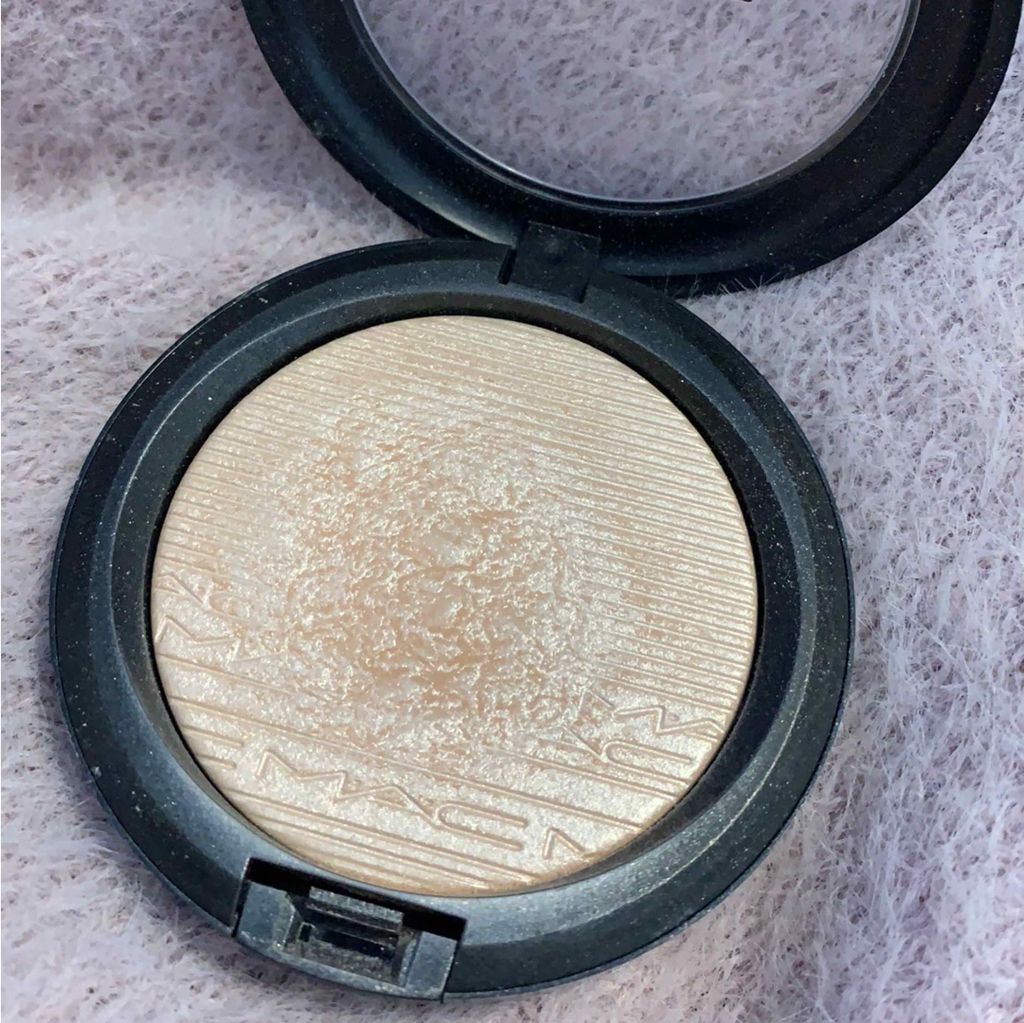 エクストラ ディメンション スキンフィニッシュ/M・A・C/プレストパウダーを使ったクチコミ(1枚目)