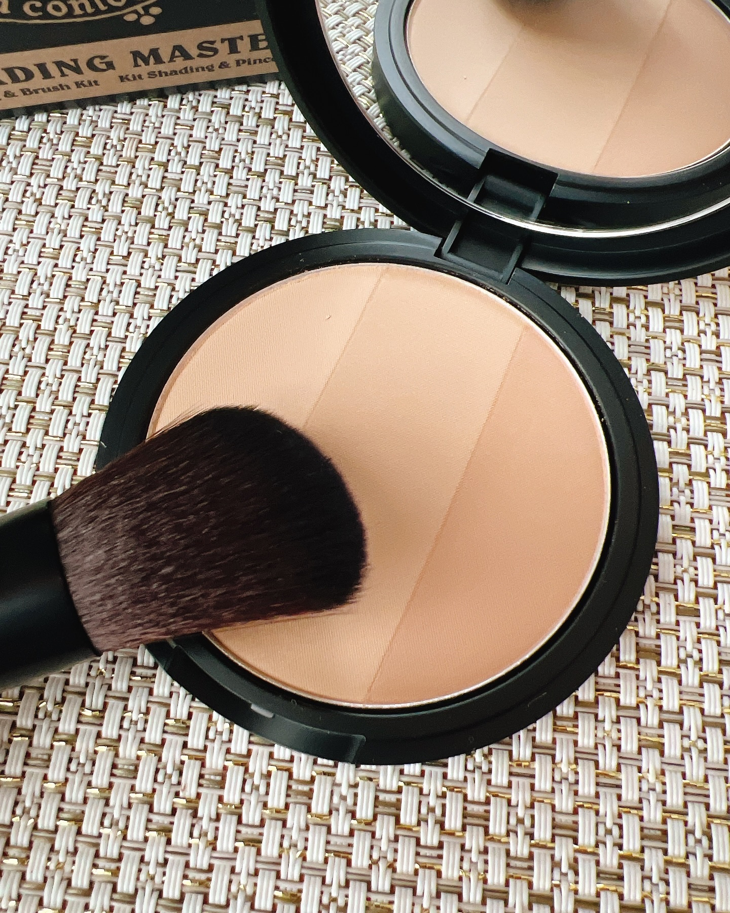 アートクラスバイロダン シェーディング/too cool for school/シェーディングを使ったクチコミ（2枚目）