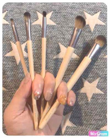 Daily Defined Eye Brush Set, 5 Piece Set & Storage Tray/EcoTools/メイクブラシを使ったクチコミ（2枚目）