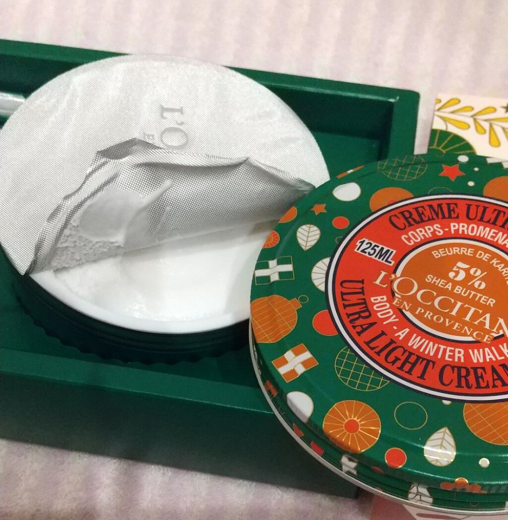  フルーティフィグ スノーシア ハンドクリーム /L'OCCITANE/ハンドクリームを使ったクチコミ（2枚目）