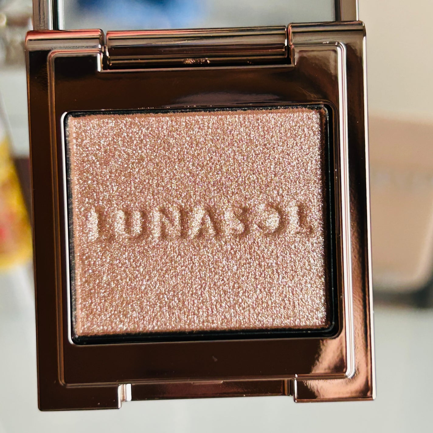 ルナソル モノアイカラーレーション/LUNASOL/単色アイシャドウを使ったクチコミ(3枚目)