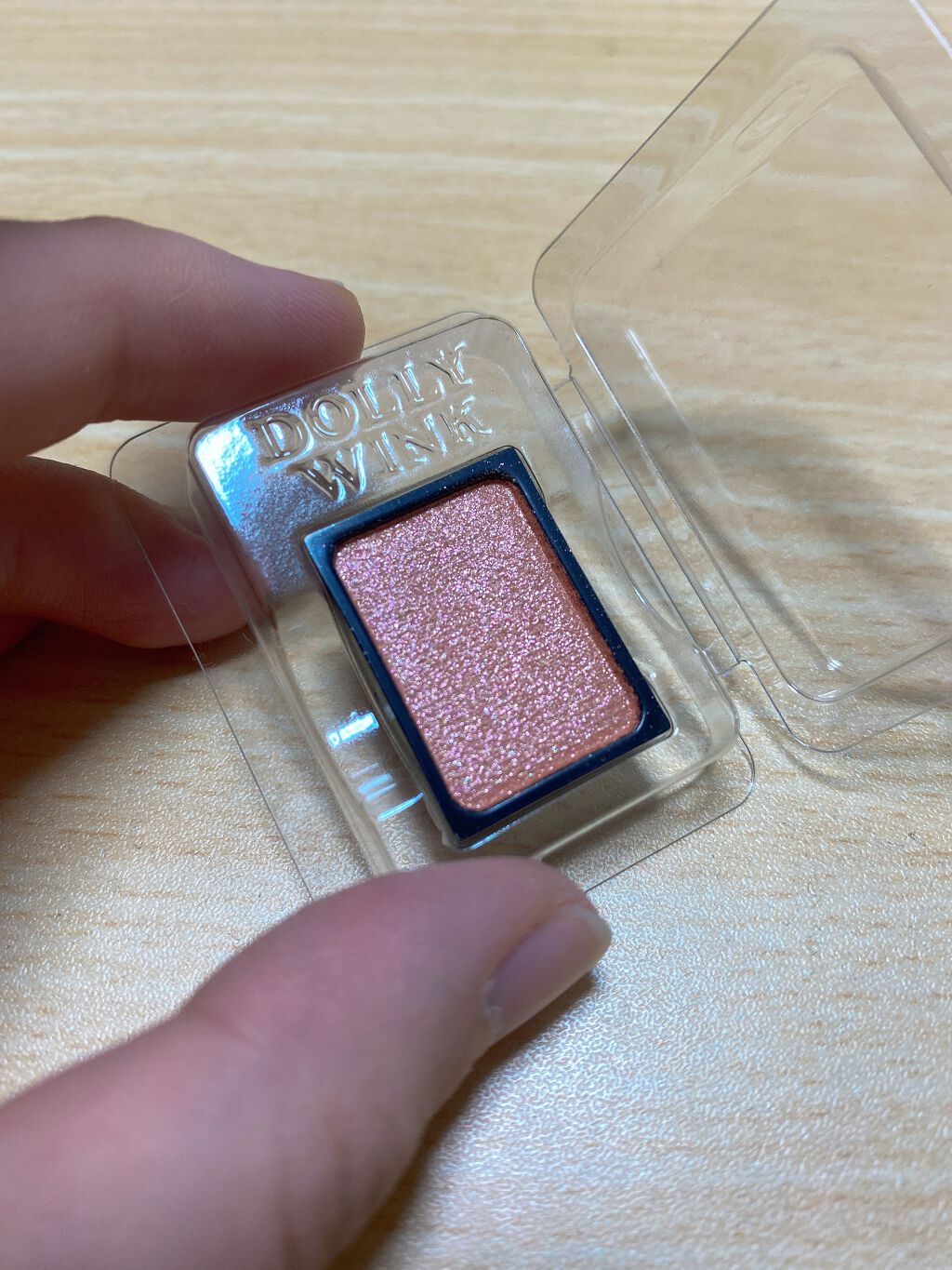 カスタムシャドウ 13 ベイビーベイビー/ドーリーウインク/単色アイシャドウを使ったクチコミ（2枚目）