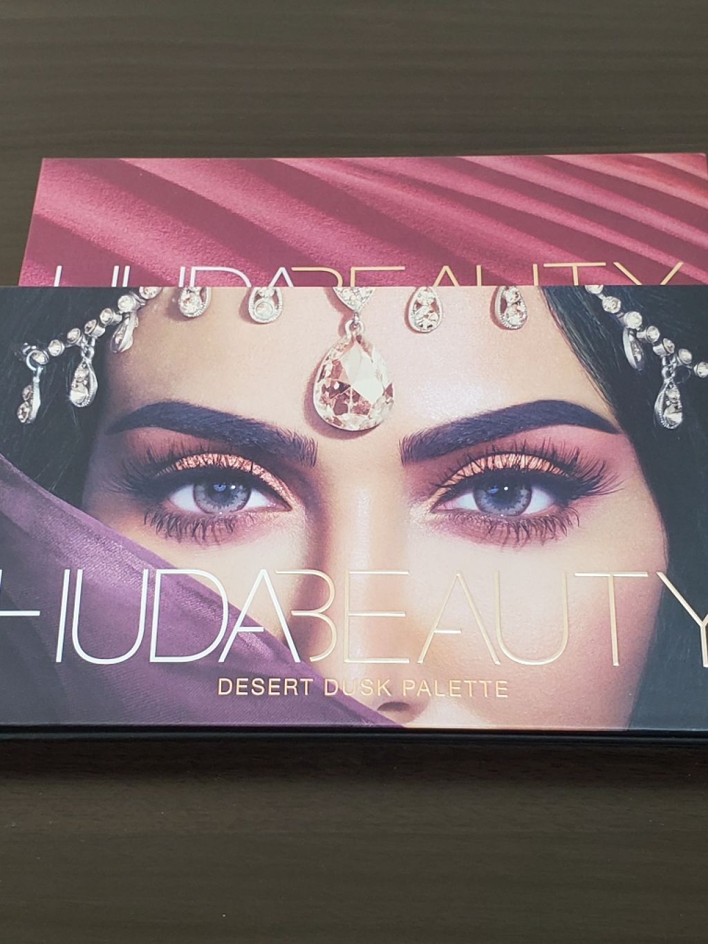 フーダビューティ デザート ダスク アイシャドウパレット/Huda Beauty/アイシャドウパレットを使ったクチコミ（1枚目）