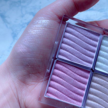 グロウコントゥアリングハイライターパレット/wakemake/パウダーハイライトを使ったクチコミ(2枚目)