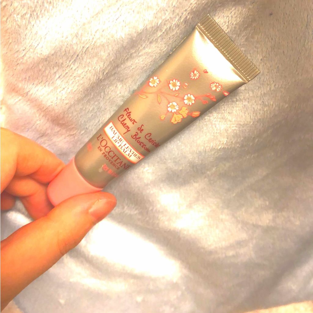 チェリーブロッサム リップバーム/L'OCCITANE/リップバームを使ったクチコミ（1枚目）