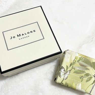 Jo MALONE LONDON イングリッシュ ペアー & フリージア ソープのクチコミ「𓊈 Jo MALONE LONDON ソープ𓊉ᝰ✍︎꙳⋆

うるおい成分シアバターを含んだ
な.....」（1枚目）