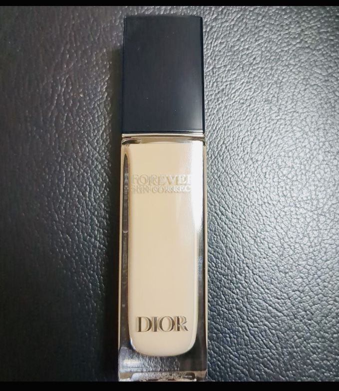 ディオールスキン フォーエヴァー スキン コレクト コンシーラー 00.5N/Dior/リキッドコンシーラーを使ったクチコミ（1枚目）