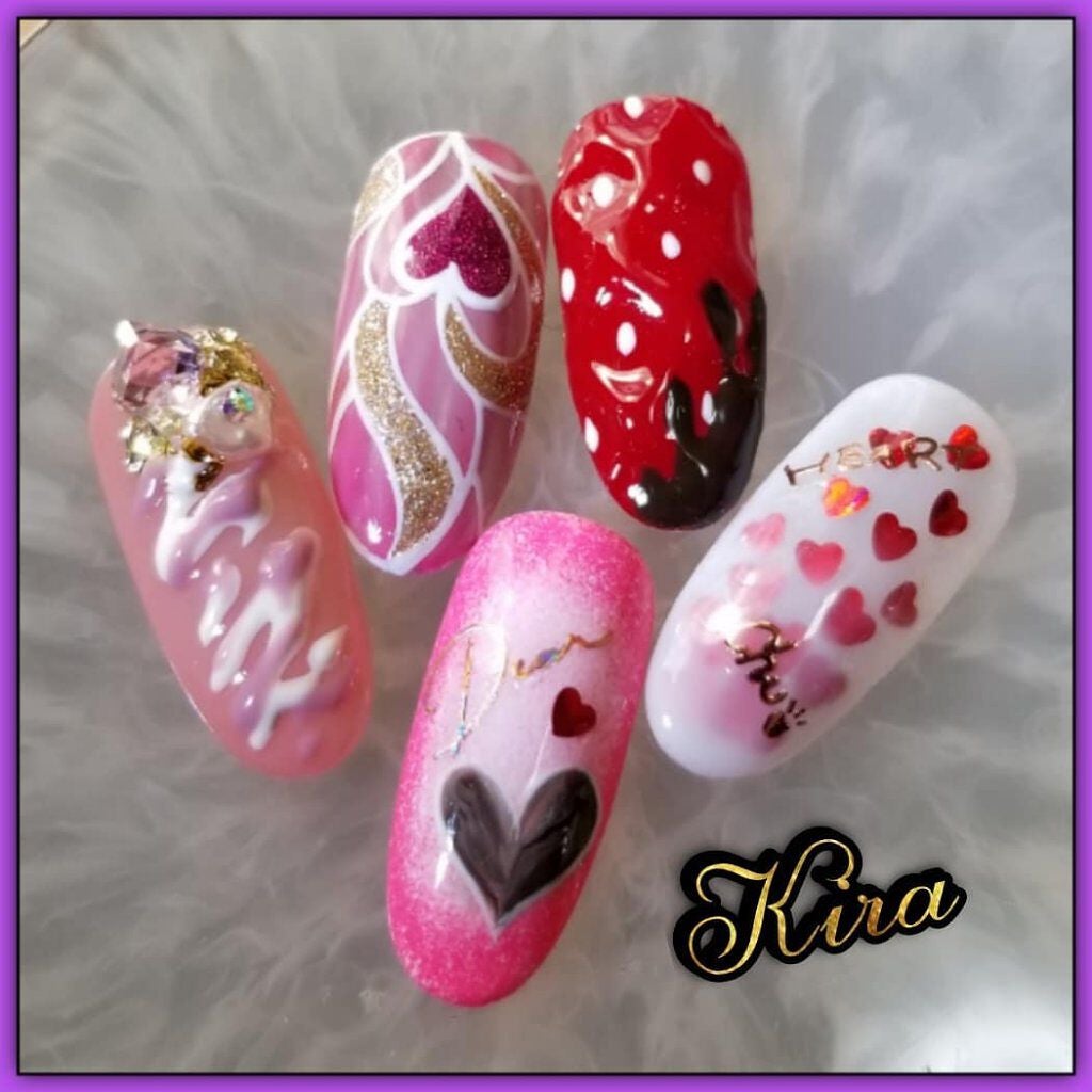 r.kira.nail on LIPS 「今はバレンタインネイルがいいですね💝・・・・・#バレンタインネ..」(1枚目)