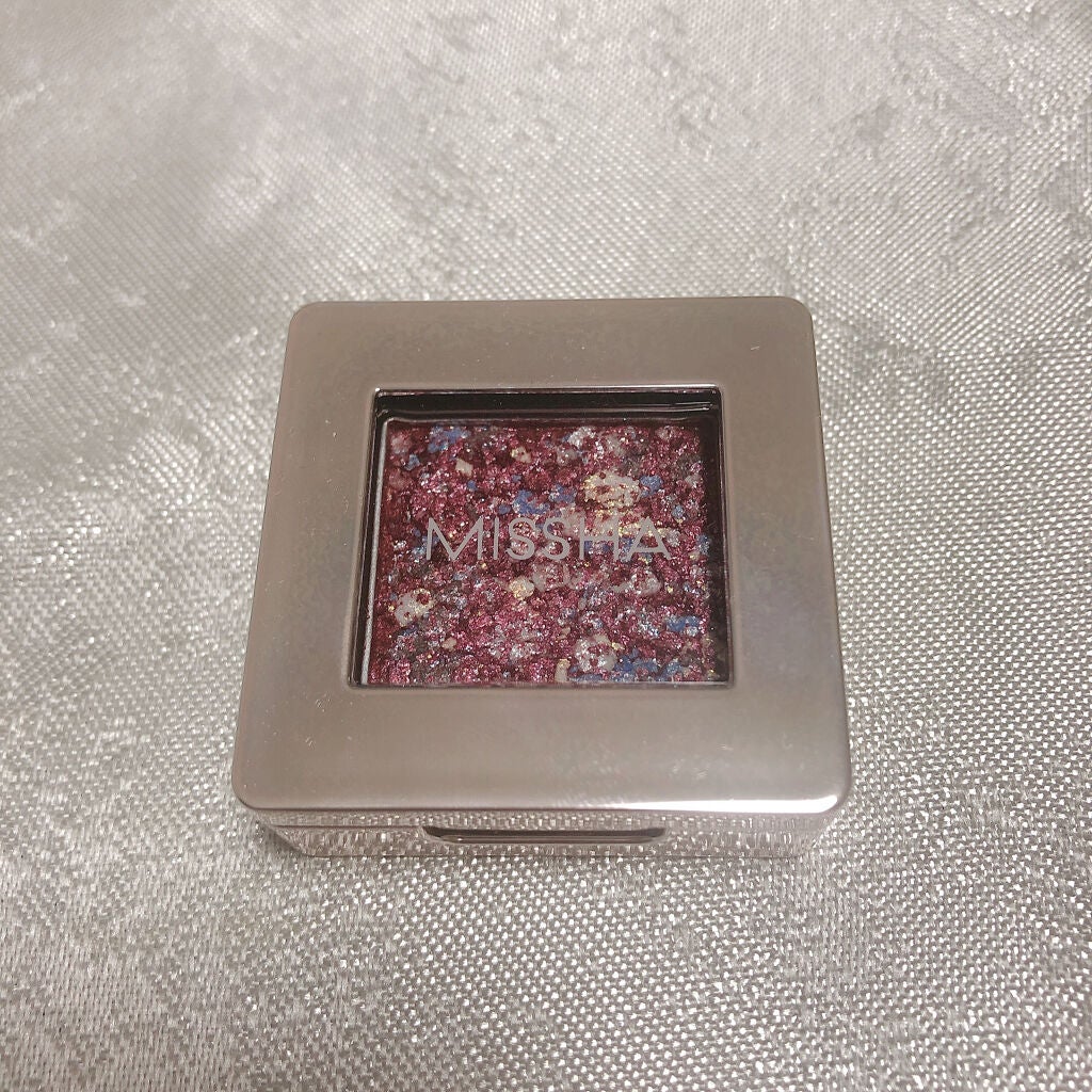 グリッタープリズム シャドウ/MISSHA/グリッターを使ったクチコミ(2枚目)