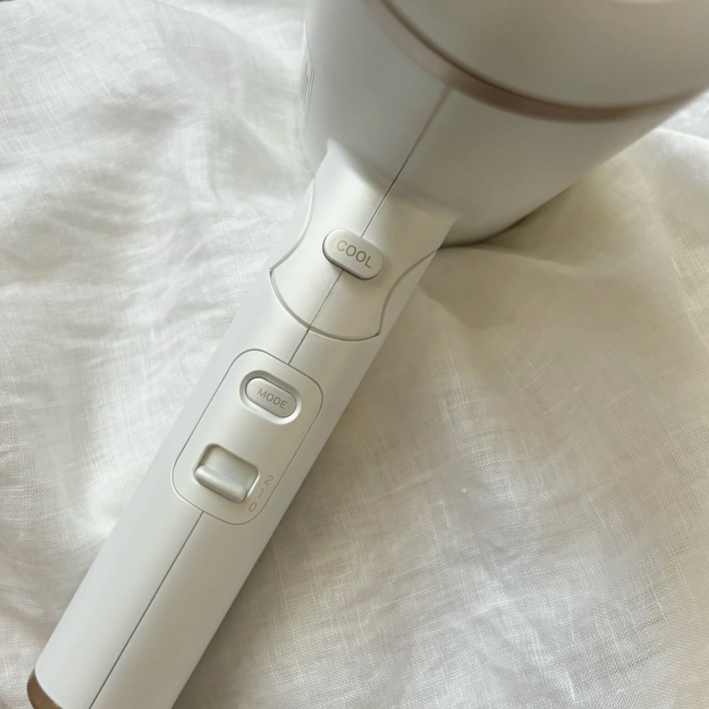 プリヴィレージュ　モッズ・ヘアドライヤー スムーズEX（MHD-1263）/mod's hair/ドライヤーを使ったクチコミ（3枚目）