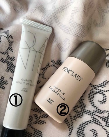 私の下地です！

① 727 の QUANTE BRIGHT UP BASE (メークアップベース)
② 727 の セデュース ファインラスト essence foundation (美容液ファンデー