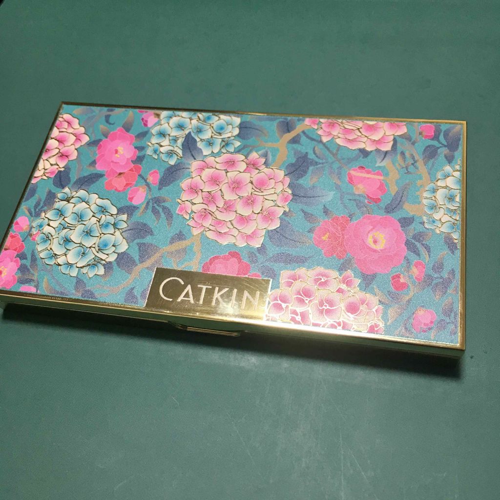 長相思シリーズ 9色アイシャドウパレット/CATKIN/アイシャドウパレットを使ったクチコミ(1枚目)