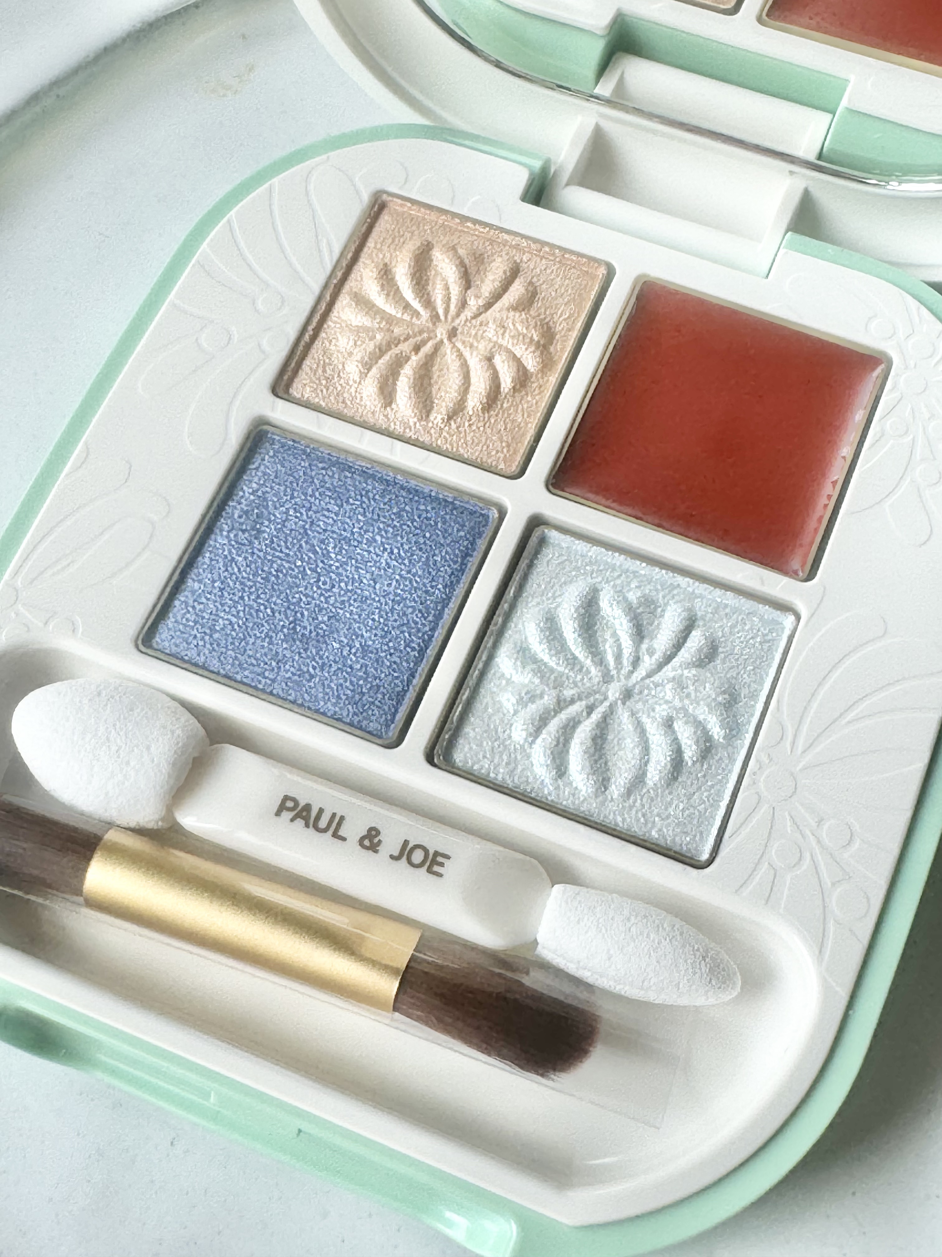 ポール ＆ ジョー アイデザイン パレット 07 ヴィンテージ デニム/PAUL & JOE BEAUTE/アイシャドウパレットを使ったクチコミ（1枚目）