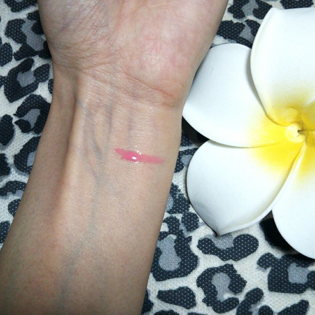 Blooming Kitty リップグロス/DAISO/リップグロスを使ったクチコミ(2枚目)