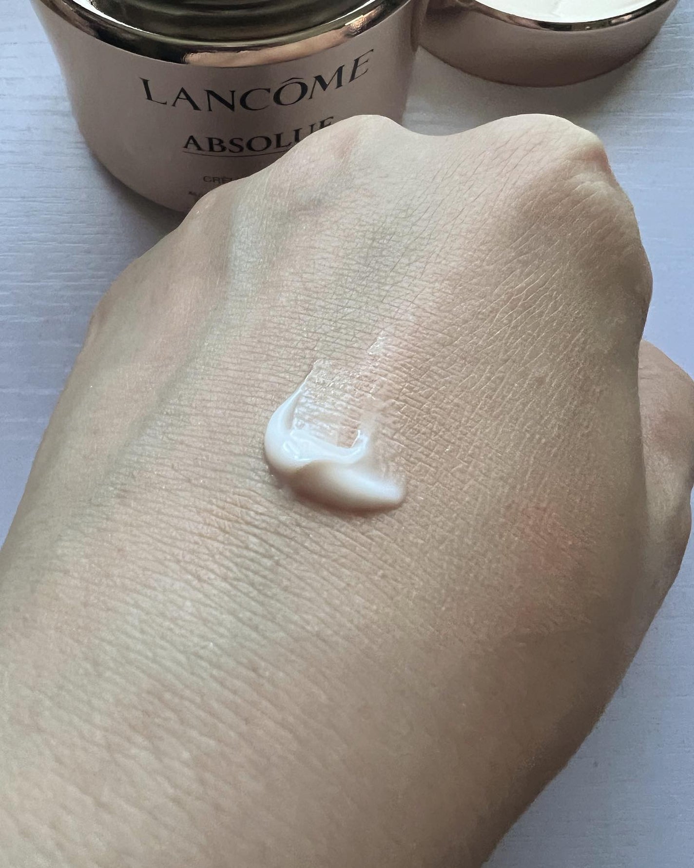 アプソリュ ソフトクリーム/LANCOME/フェイスクリームを使ったクチコミ(2枚目)