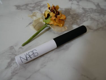 ティンティッド スマッジプルーフ アイシャドーベース/NARS/アイシャドウベースを使ったクチコミ（1枚目）