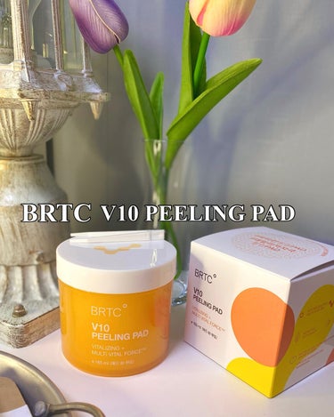 BRTC V10ピーリングパッドのクチコミ「
𝗕𝗥𝗧𝗖 V10 PEELING PAD

ビタミン配合されている#ピーリングパッド　
ピン.....」（1枚目）