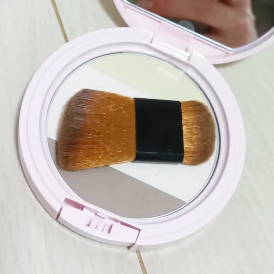 おでかけUVパウダー/WHOMEE/プレストパウダーを使ったクチコミ（2枚目）