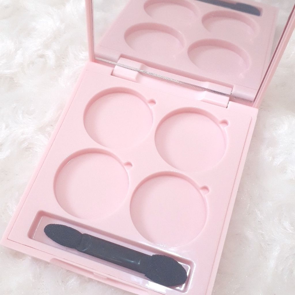 ETUDE ラッキーフレンズ シャドウパレットケースのクチコミ「『ETUDE HOUSE × トムとジェリー』

----------------------.....」（3枚目）