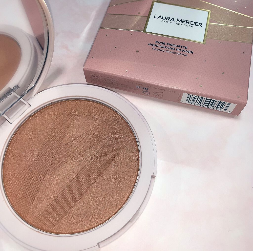 ローズ ピルエット イルミネーター/ローラ メルシエ/パウダーハイライトを使ったクチコミ（1枚目）