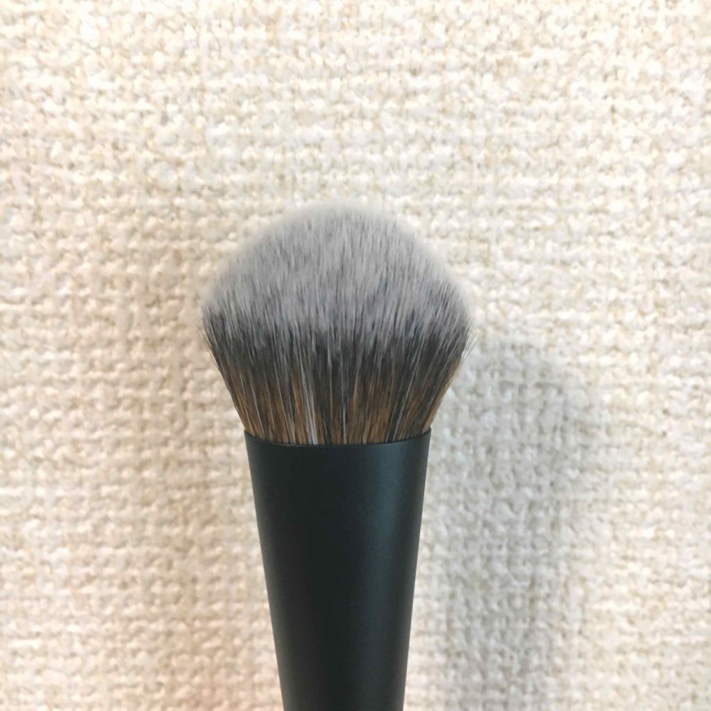 ファンデーションブラシ N/RMK/メイクブラシを使ったクチコミ（2枚目）