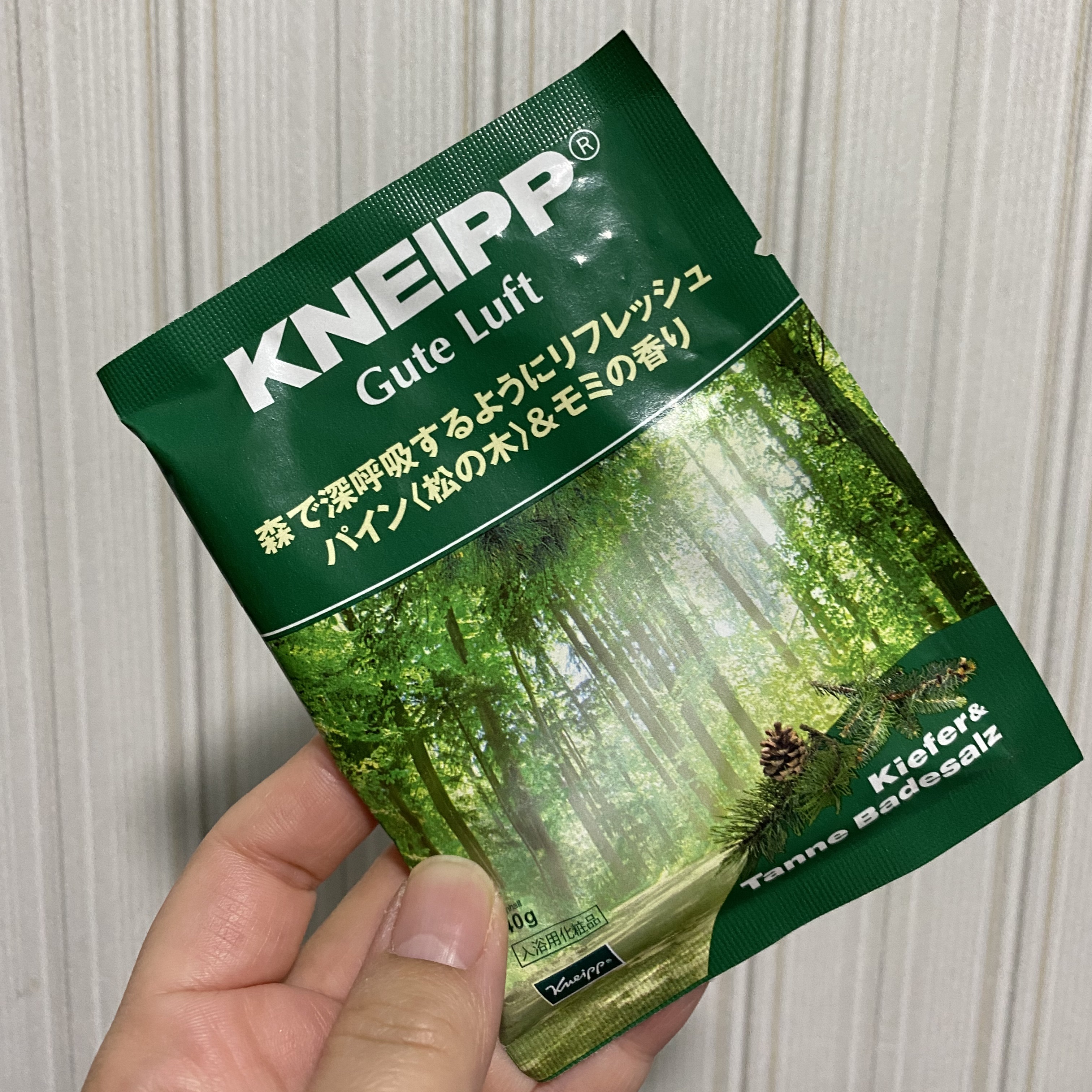 クナイプ グーテルフト バスソルト パイン<松の木>&モミの香り 40g【旧】/クナイプ/無機塩系入浴剤を使ったクチコミ（1枚目）