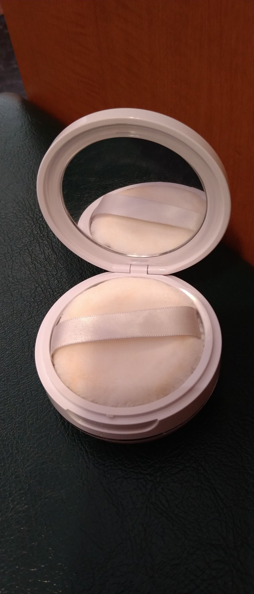 ポアレスフィクサー ルーセント(レフィル)7.5g/プリマヴィスタ/ルースパウダーを使ったクチコミ（1枚目）