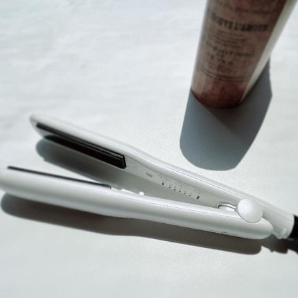 プリヴィレージュ シルクミラーストレート MHS-2410/mod's hair/ストレートアイロンを使ったクチコミ(2枚目)