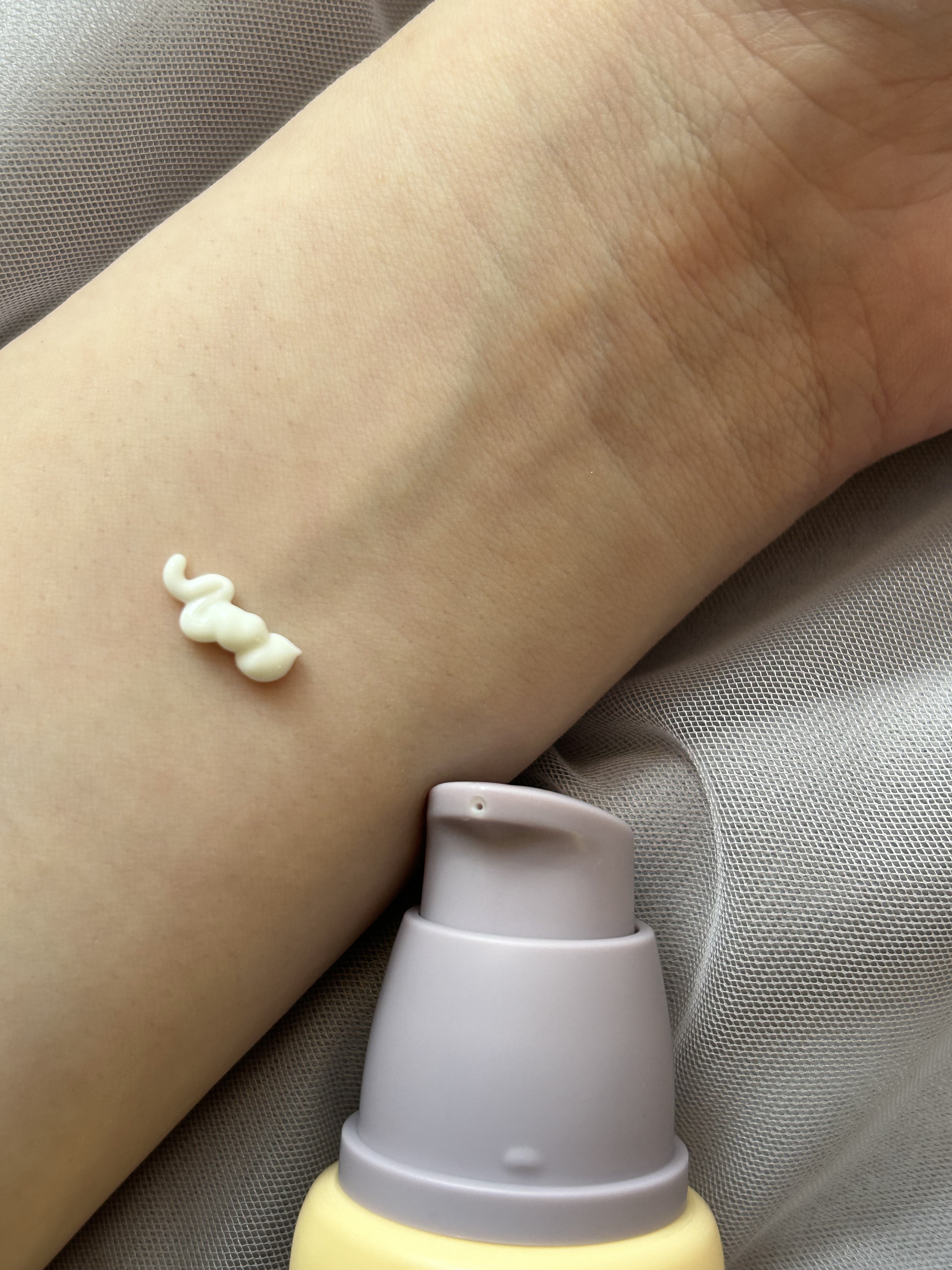 ブラックライスモイスチャーエアリーフィットデイリーサンスクリーン/haruharu wonder/日焼け止めクリームを使ったクチコミ（3枚目）