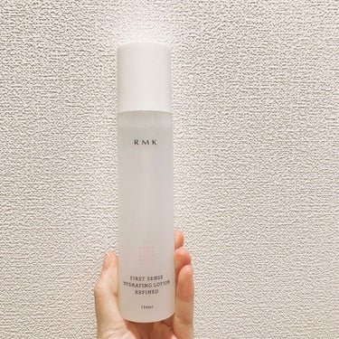 お気に入り\(◡̈)/♥︎

(*ö)RMK
       FIRST SENSE HYDRATING LOTION REFIND

秋終わりから冬 の間にお世話になる1本。
とろみのあるテクスチャーで