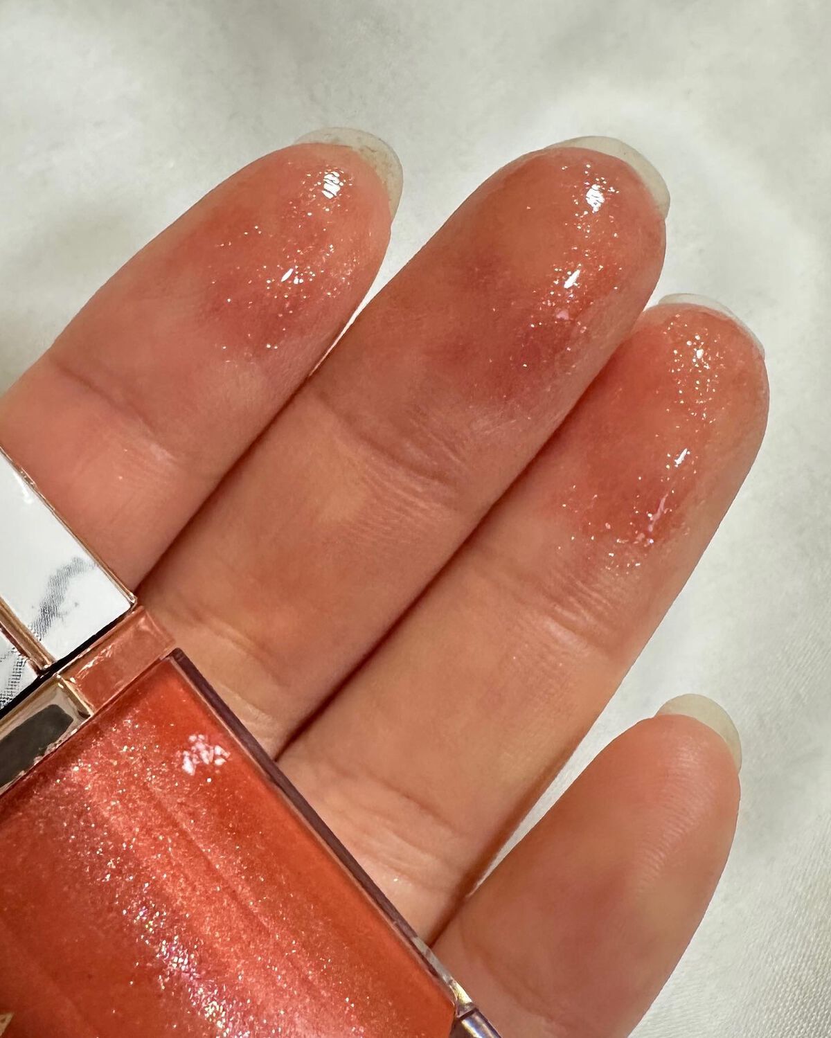 パラダイスオーロラシャインリップトリートメント/DEAR DAHLIA/リップグロスを使ったクチコミ(3枚目)