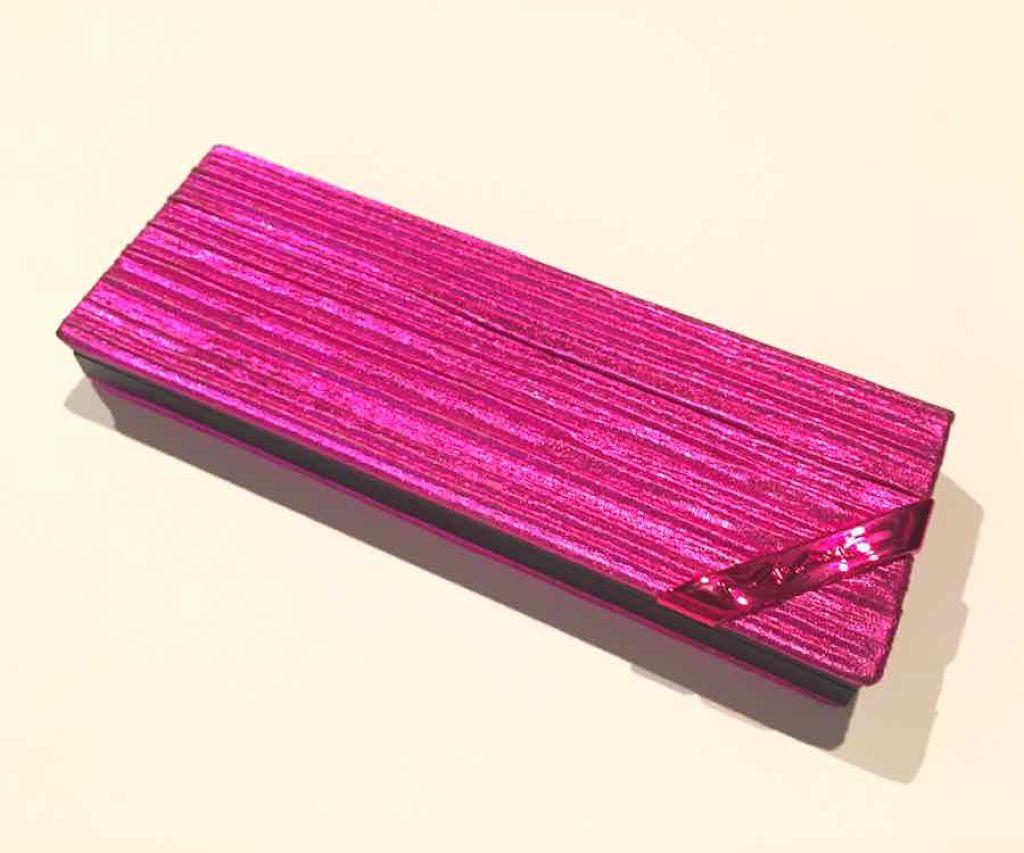 シャイニー プリティ シングス フェイス コンパクト【ホリデーコレクション 2018】/M・A・C/パウダーチークを使ったクチコミ（2枚目）