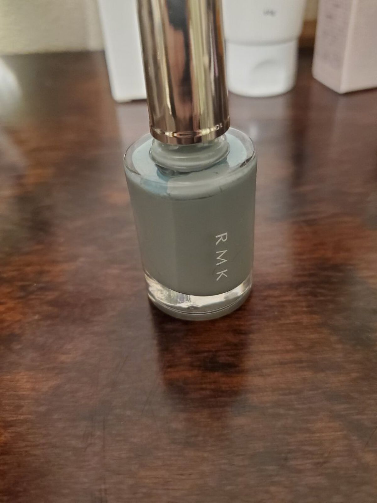 RMK ネイルラッカー 19 Cloudy Grey クラウディー グレー/RMK/マニキュアを使ったクチコミ（2枚目）